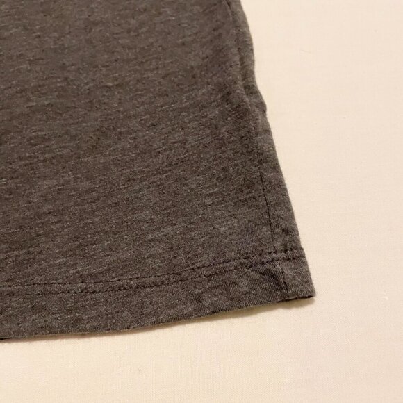 Sonic The Hedgehog Sega Shirt Kids Size Large Tshirt Christmas Hat - Picture 8 of 16